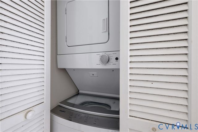 161 Lakeview Park Rd, Colonial Heights, VA 23834