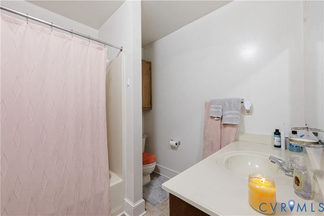 161 Lakeview Park Rd, Colonial Heights, VA 23834