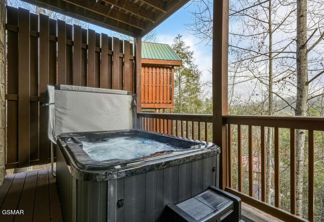 1779 Mountain Shadows Way, Gatlinburg, TN 37738