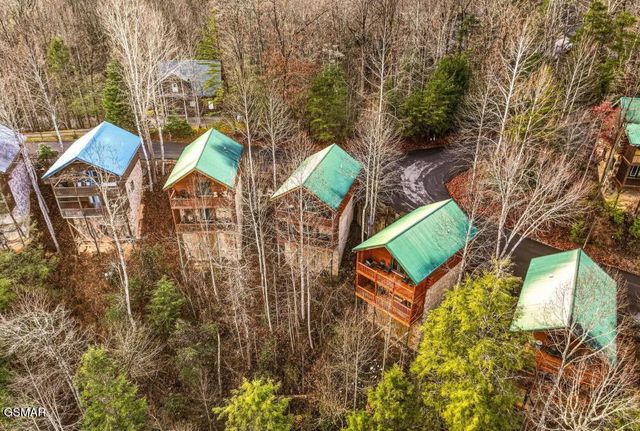 1779 Mountain Shadows Way, Gatlinburg, TN 37738