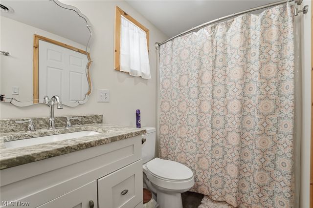 5919 Lake Road 32, Ashtabula, OH 44004