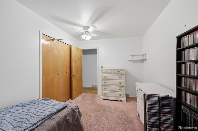 14309 Ivanhoe Drive, Warren, MI 48088