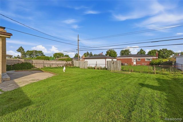 14309 Ivanhoe Drive, Warren, MI 48088