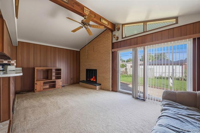 14309 Ivanhoe Drive, Warren, MI 48088