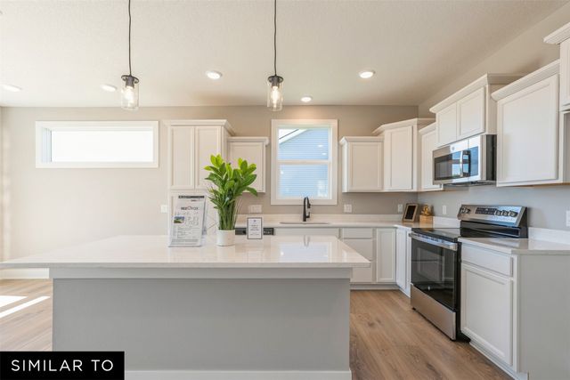 198 NE Wildflower Drive, Pleasant Hill, IA 50327