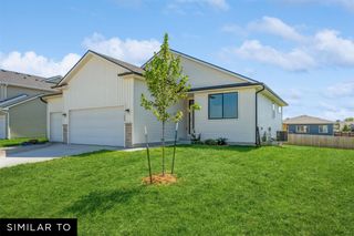 198 NE Wildflower Drive, Pleasant Hill, IA 50327