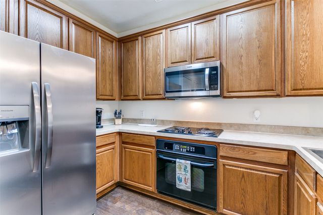 180 Leonard Street, Lewisville, TX 75057