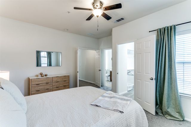 180 Leonard Street, Lewisville, TX 75057