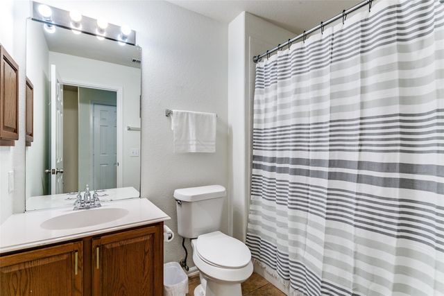 180 Leonard Street, Lewisville, TX 75057