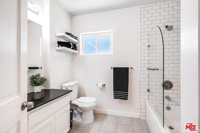 838 N Ridgewood Place, Los Angeles, CA 90038