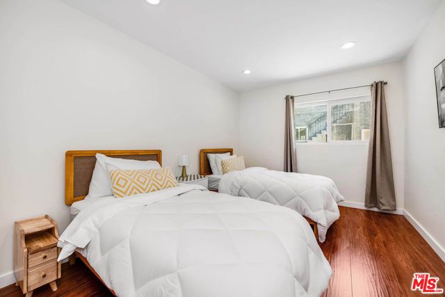 838 N Ridgewood Place, Los Angeles, CA 90038