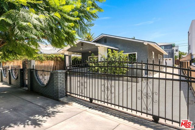 838 N Ridgewood Place, Los Angeles, CA 90038