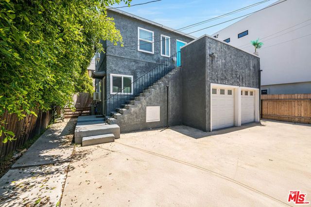 838 N Ridgewood Place, Los Angeles, CA 90038