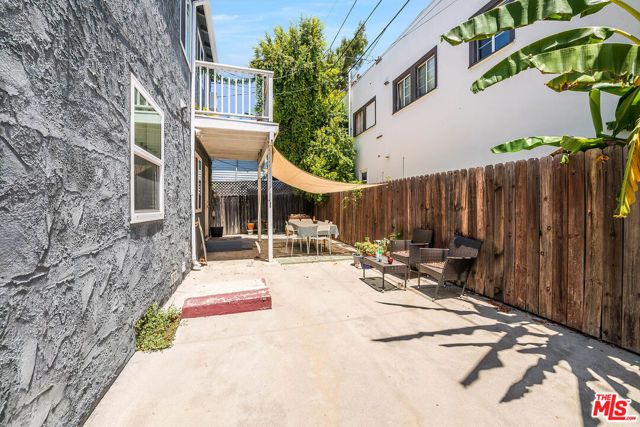 838 N Ridgewood Place, Los Angeles, CA 90038