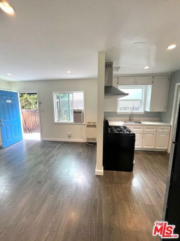 838 N Ridgewood Place, Los Angeles, CA 90038