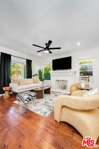 838 N Ridgewood Place, Los Angeles, CA 90038