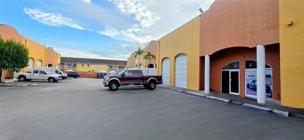 2954 W 84th Street 118, Hialeah, FL 33018