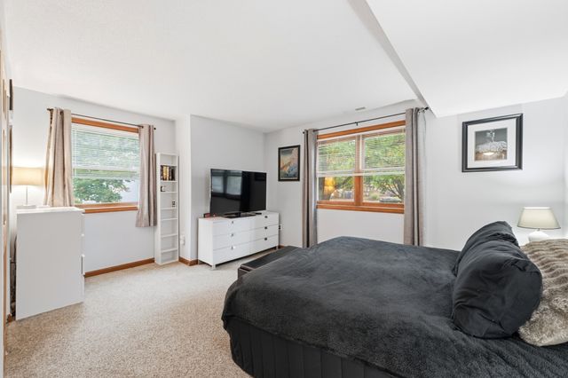 371 Aiken Ave 10, Lowell, MA 01850