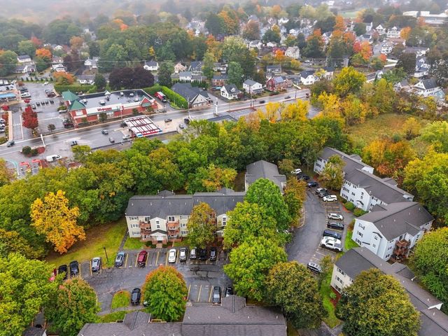 371 Aiken Ave 10, Lowell, MA 01850
