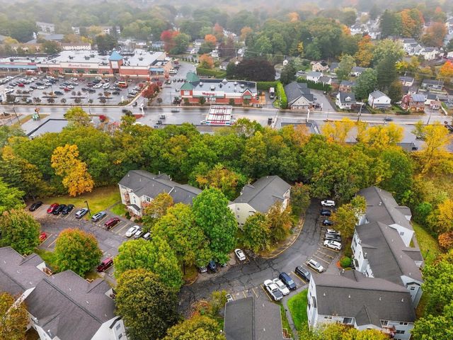 371 Aiken Ave 10, Lowell, MA 01850