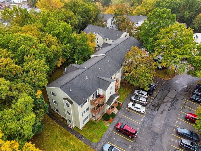 371 Aiken Ave 10, Lowell, MA 01850