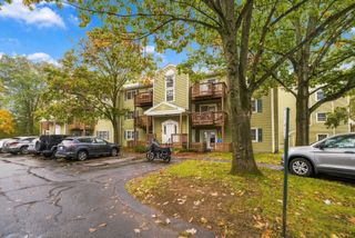 371 Aiken Ave 10, Lowell, MA 01850