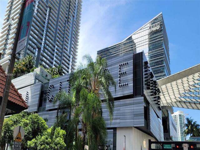 31 SE 5th St 1110, Miami, FL 33131