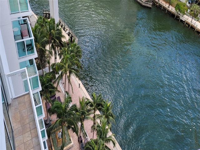 31 SE 5th St 1110, Miami, FL 33131