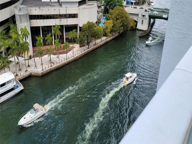 31 SE 5th St 1110, Miami, FL 33131