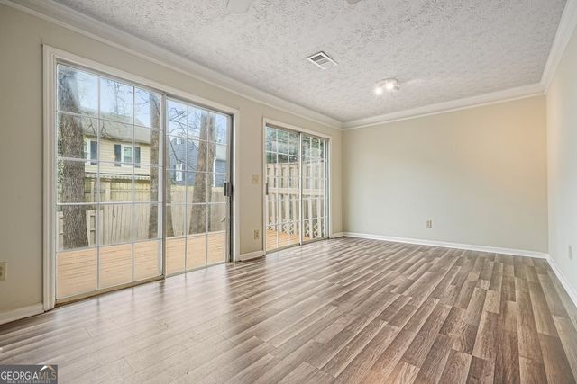 6617 Meadow Green Circle, Peachtree Corners, GA 30092