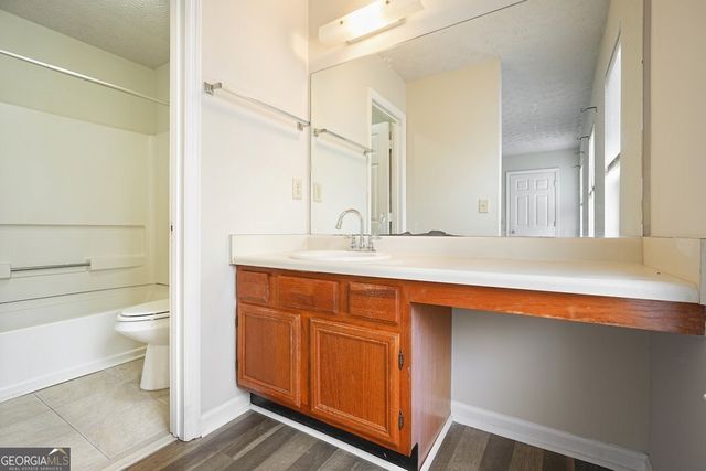 6617 Meadow Green Circle, Peachtree Corners, GA 30092