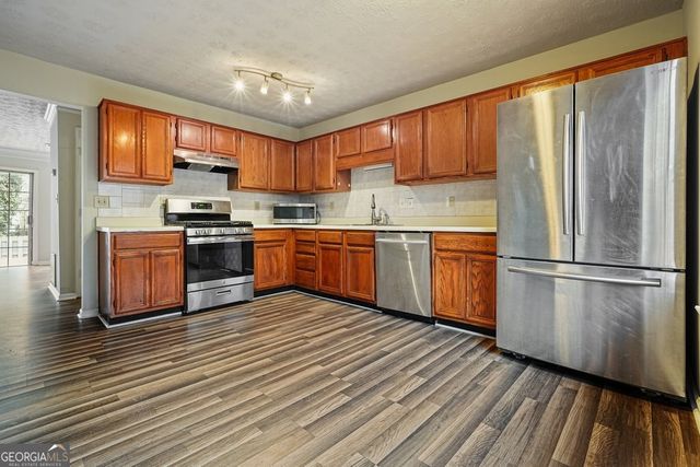 6617 Meadow Green Circle, Peachtree Corners, GA 30092