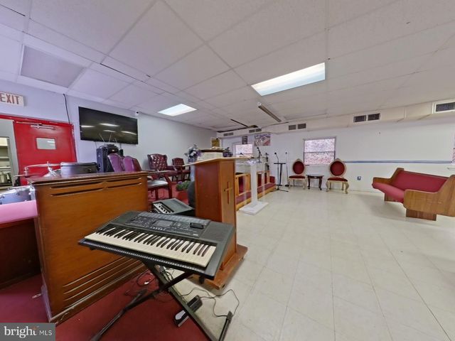 3914-20 N 6TH ST, Philadelphia, PA 19140