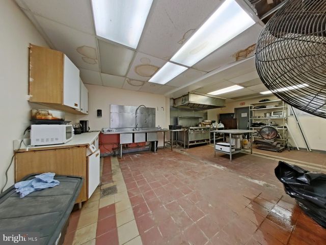 3914-20 N 6TH ST, Philadelphia, PA 19140