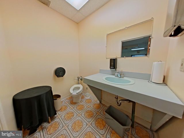 3914-20 N 6TH ST, Philadelphia, PA 19140