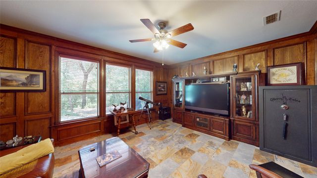 7451 County Road 1509, Athens, TX 75751