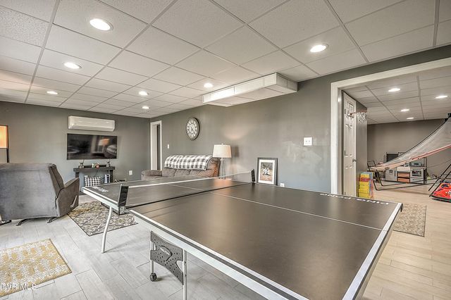 517 West Glade Street, Glade Spring, VA 24340