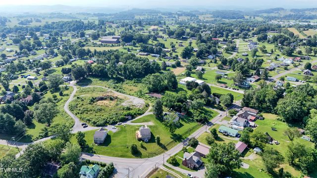 517 West Glade Street, Glade Spring, VA 24340