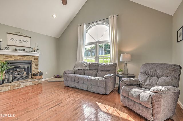 517 West Glade Street, Glade Spring, VA 24340