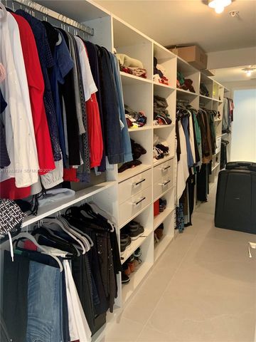 17301 Biscayne Blvd 1602, North Miami Beach, FL 33160