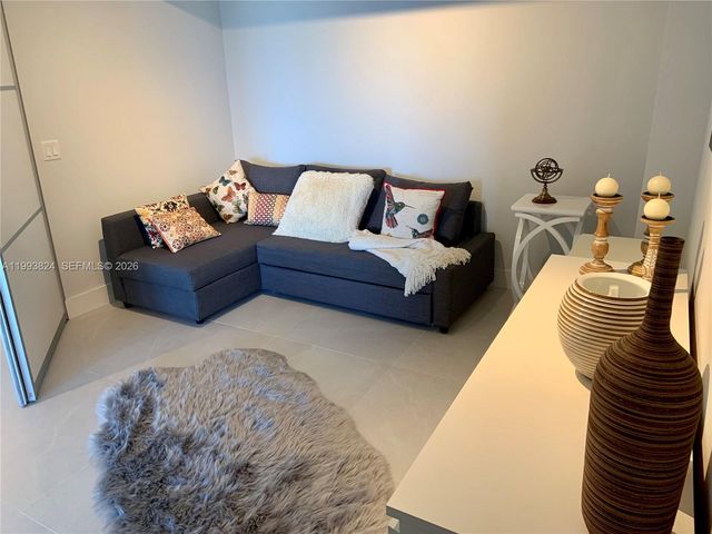 17301 Biscayne Blvd 1602, North Miami Beach, FL 33160