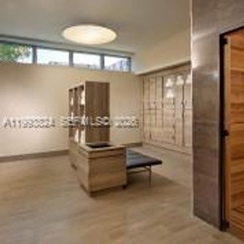 17301 Biscayne Blvd 1602, North Miami Beach, FL 33160