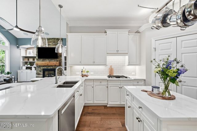 189 ST JOHNS FOREST Boulevard, St. Johns, FL 32259
