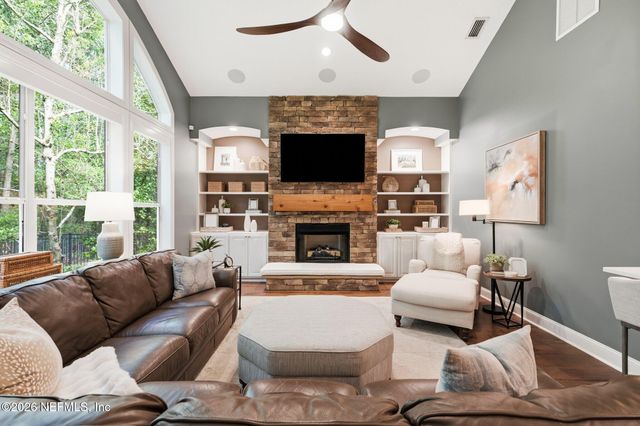 189 ST JOHNS FOREST Boulevard, St. Johns, FL 32259