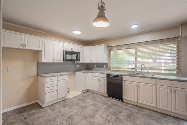2710 Ashglen Drive, Garland, TX 75043