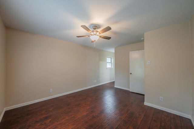 2710 Ashglen Drive, Garland, TX 75043