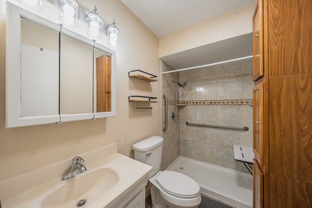 2710 Ashglen Drive, Garland, TX 75043