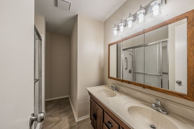 2710 Ashglen Drive, Garland, TX 75043