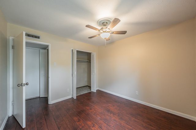 2710 Ashglen Drive, Garland, TX 75043