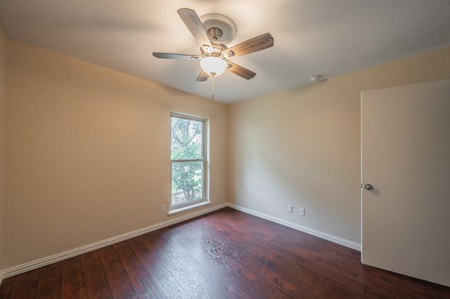 2710 Ashglen Drive, Garland, TX 75043